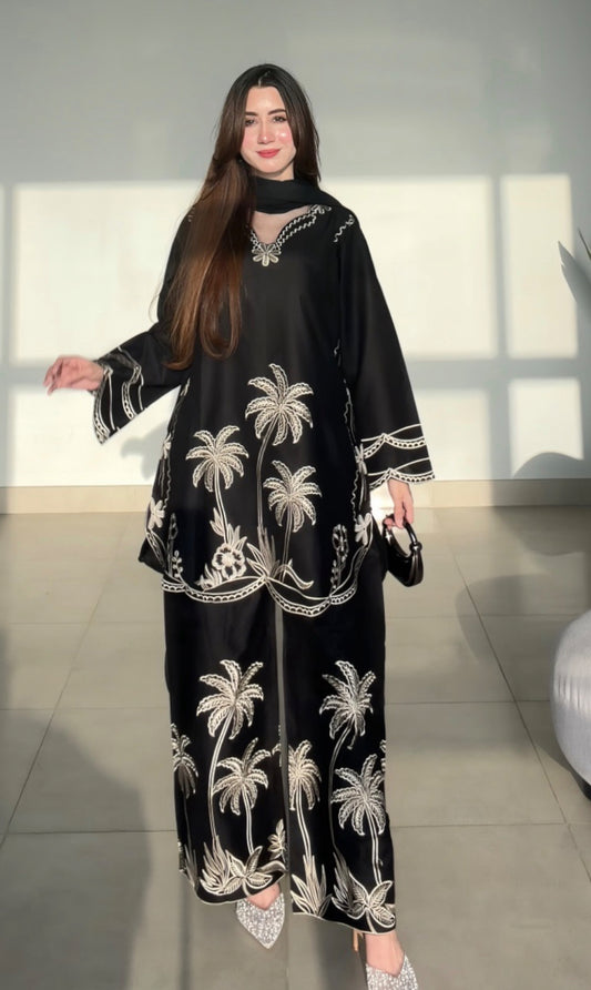 BLACK PALM