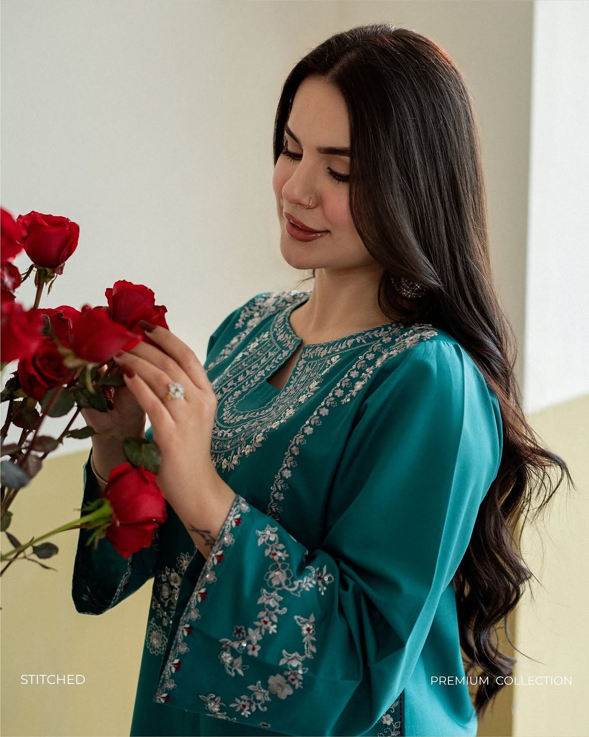 TEAL BLOOM